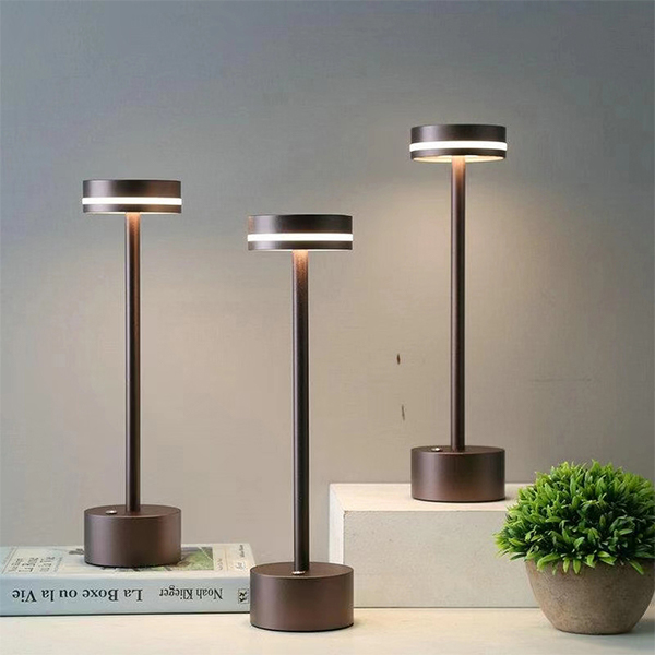 https://www.wonledlight.com/rechargeable-led-lampa-desk-lamp-pleated-shade-product/